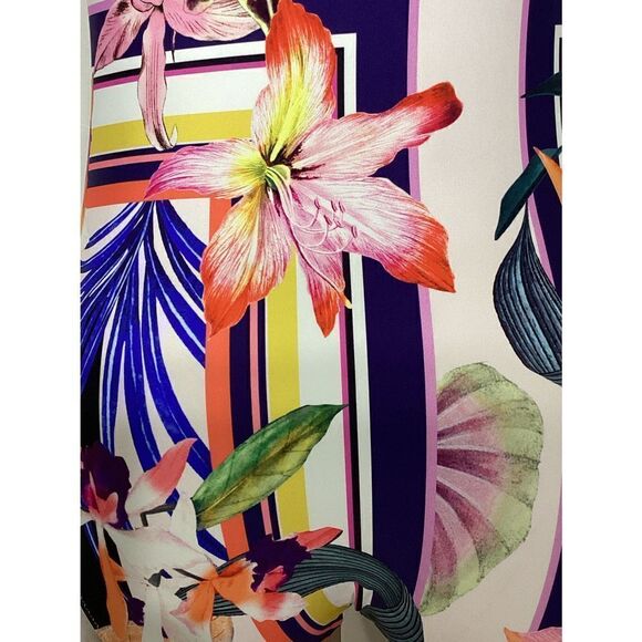 New. Trina Turk floral swimsuit….size 8 - Picture 6 of 16